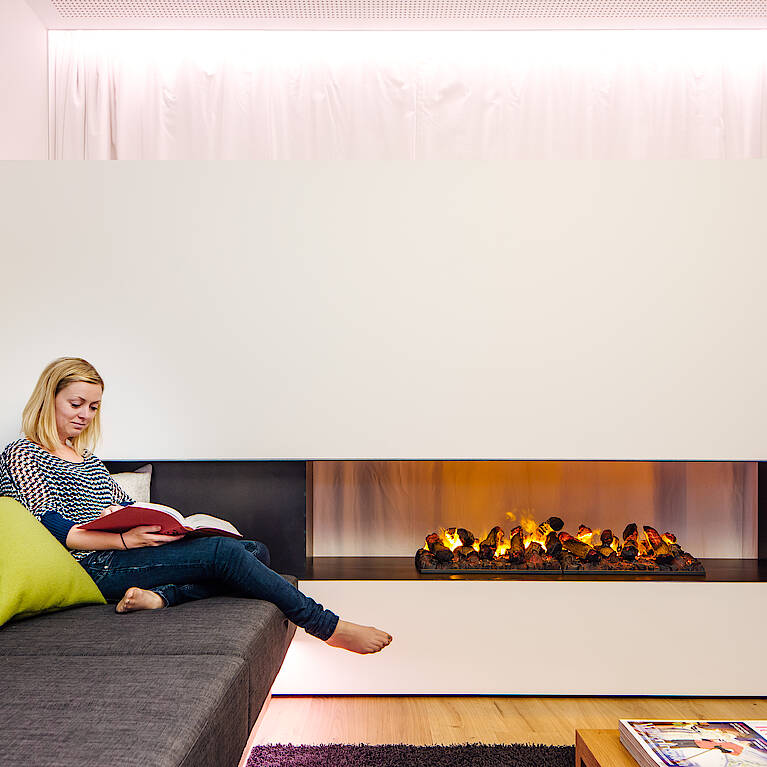 HARTLHAUS-Fertighaus-Loxone-Lounge Showhome von Loxone in der Lounge