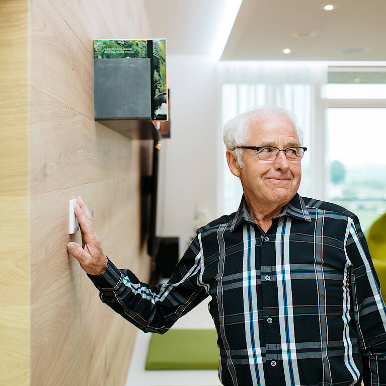 HARTLHAUS-Fertighaus-Loxone-Lounge Steuerung von Loxone